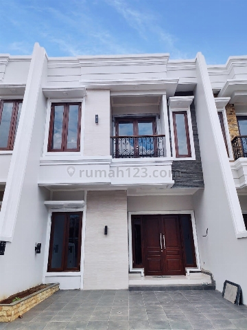Rumah Cantik Lokasi Strategis Dekat Toll Jagakarsa Jakarta Selatan, Jagakarsa, Jakarta Selatan