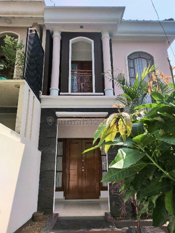 Rumah Mewah Semi Furnish Siap Huni Di Jagakarsa Jakarta Selatan, Jagakarsa, Jakarta Selatan