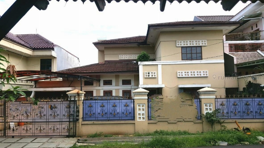 Rumah Luas Dalam Komplek Besar Cipedak Jagakarsa Jakarta Selatan, Jagakarsa, Jakarta Selatan