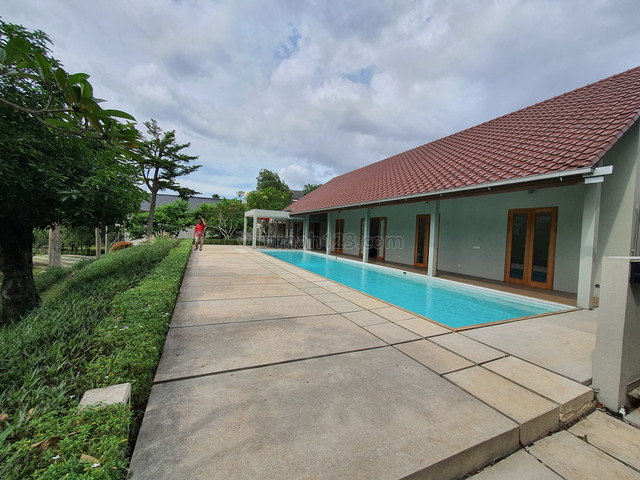 Tropical Bali House in Kemang Area, Kemang, Jakarta Selatan