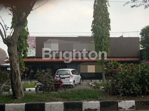 Resto Siap huni + full furniture, terawat, dapat digunakan untuk usaha kuliner, terletak di pusat kota Sidoarjo, Sidoarjo, Sidoarjo