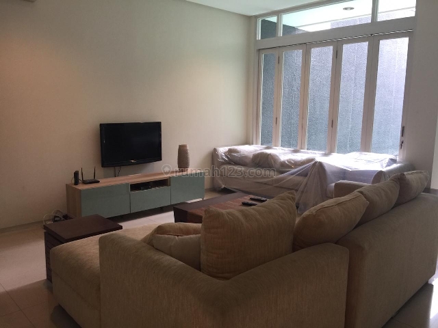 Beautiful House with Private Pool in Bangka Kemang Compound Housing 3BR Full Furnished, Kemang, Jakarta Selatan