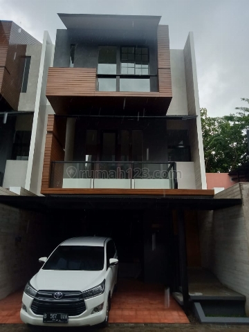 Town House Cantik Modern Strategis dekat Toll JORR di Cipete, Jakarta Selatan, Cipete, Jakarta Selatan
