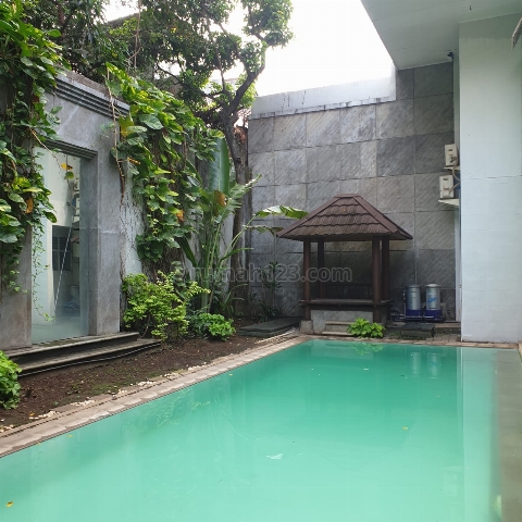 Mataram 1, rumah 2 lantai, swimming pool, semi furnish, terawat baik, for fast response and ready to viewing call Yani Lim 08174969303, Kebayoran Baru, Jakarta Selatan
