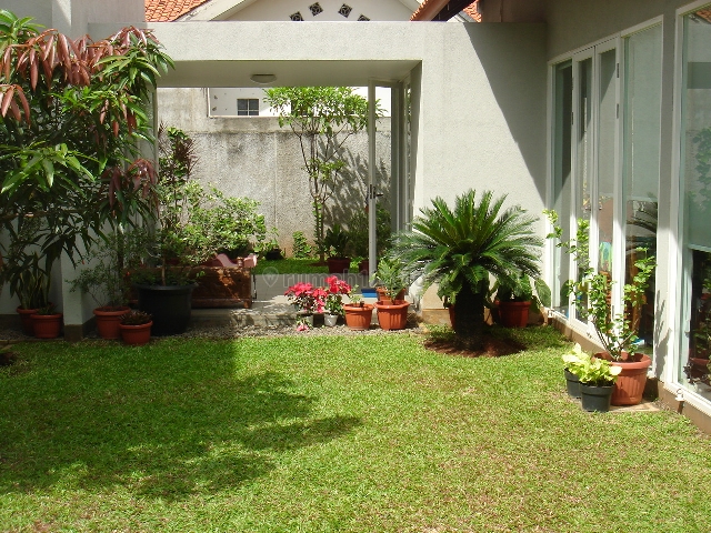 RUMAH CILANDAK BAWAH I LT 571 LB250 KM3 KT4 BAGUS BISA NEGO, Cilandak, Jakarta Selatan