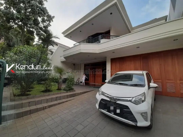Rumah mewah 2 lantai di area exclusive kemang yang strategis, Kemang, Jakarta Selatan