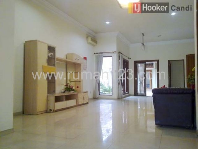 Rumah Di Graha Candi Golf Alamanda, Candisari, Semarang