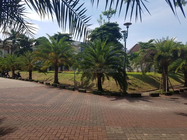KAVLING KUTA POSISI HOEK, Kelapa Gading, Jakarta Utara
