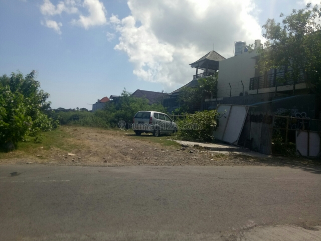 Tanah:1600m2 super langka siap Bangun Di jln utama pantai Nelayan -Batu Bolong canggu Badung Bali, Canggu, Badung