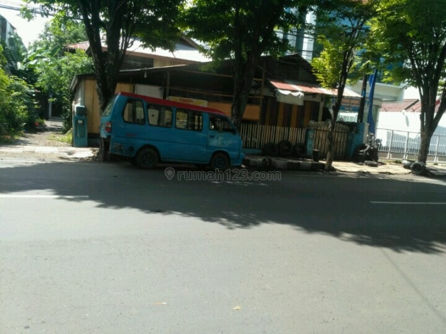 tanah ada rumah panggung tua, Wanea, Manado