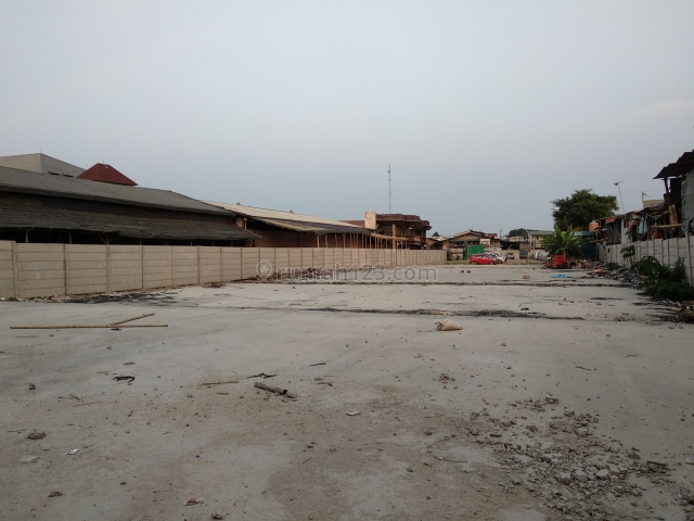 Tanah murah harga bagus di kapuk .Jakarta utara. Sudah ada pembatas bentuk kotak. Lokasi bagus. Harga 6,5jt /m". Neggo., Kapuk Muara, Jakarta Utara