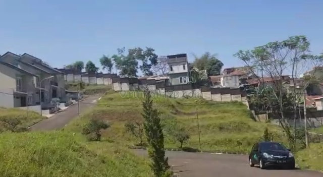 Tanah Luas di Alpinia - Setiabudi Kota Bandung hadap selatan Harga Oke bisa Nego, Setiabudi, Bandung