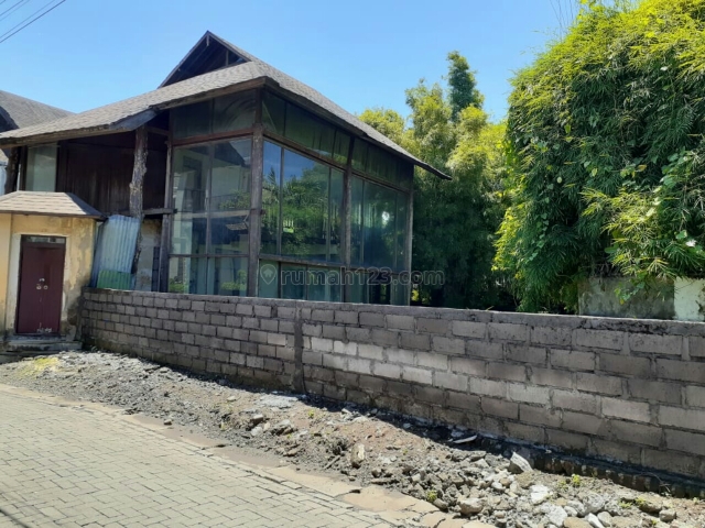 Tanah Bonus Bangunan Villa Mangkrak siap Bangun Di jln subak sari pantai Brawa canggu Badung Bali, Canggu, Badung