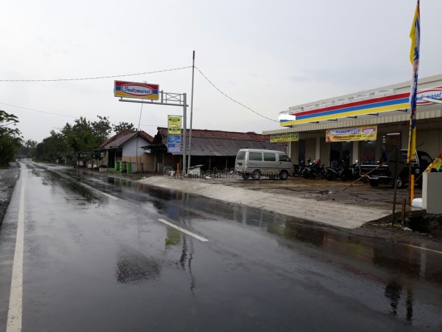tanah, bangunan & indomaretnya. Lokasi : Brebes. Passive income 10 jt/Bulan, Tanjung, Brebes