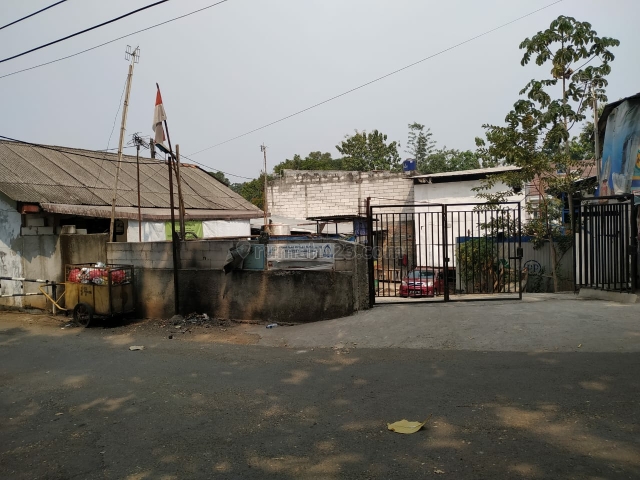 Tanah Beserta Bangunan Buat Investasi, Margonda, Depok