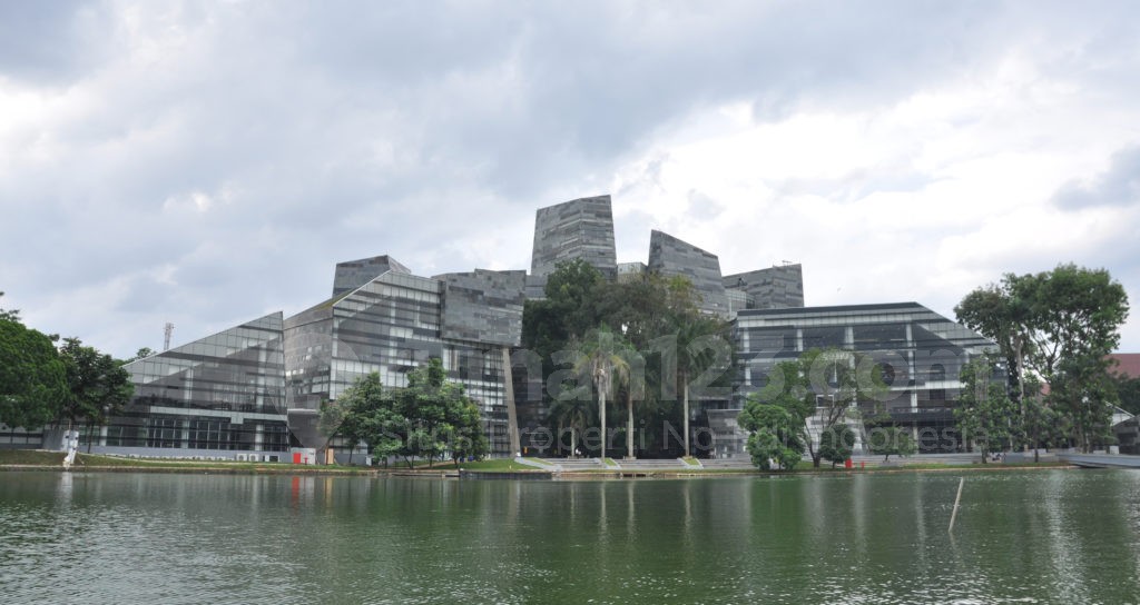 gedung kampus - rumah123.com
