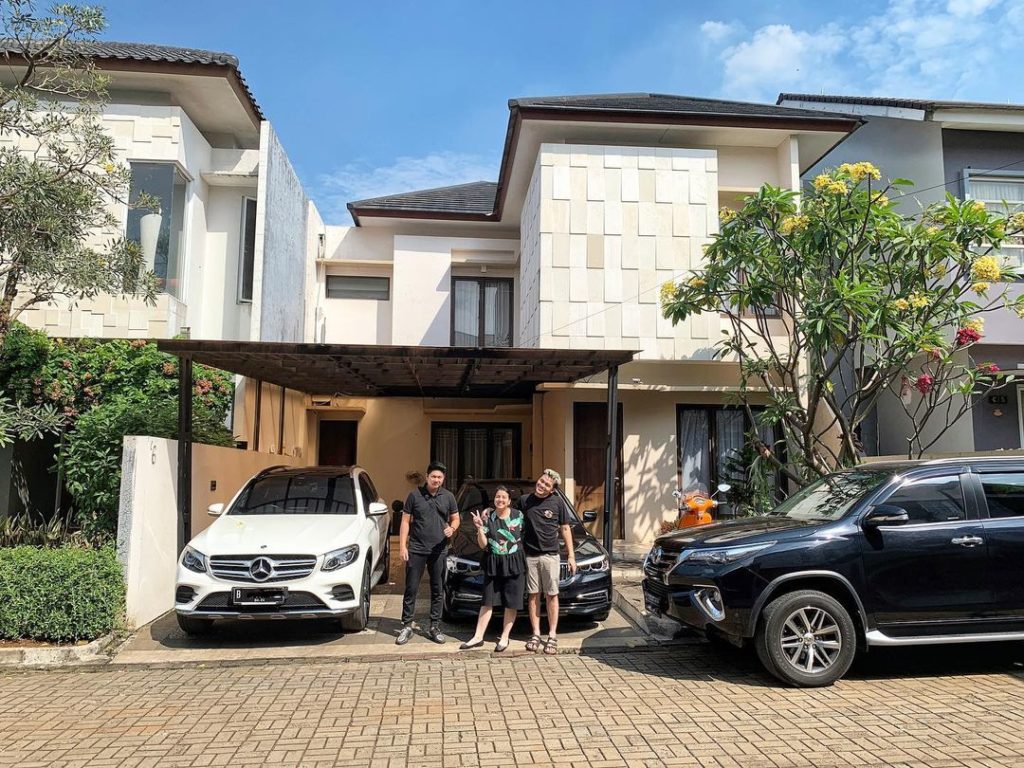 rumah tya ariestya