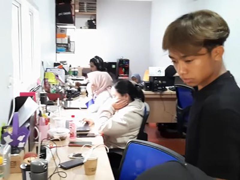 img-responsive Kantor Baru Ruben Onsu