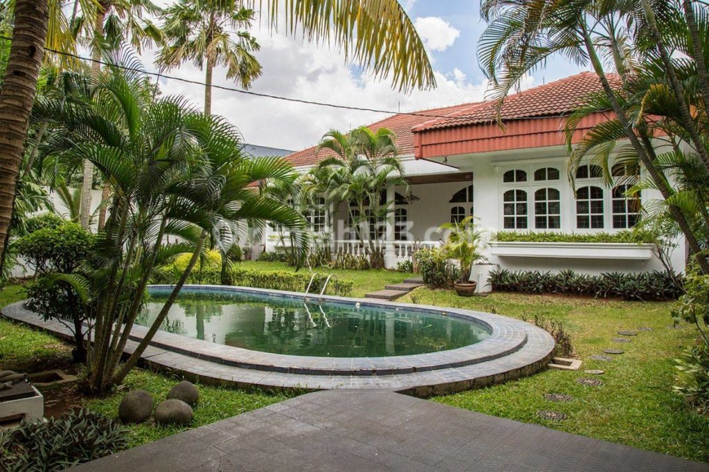 rumah mewah di cilandak