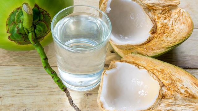 air kelapa muda