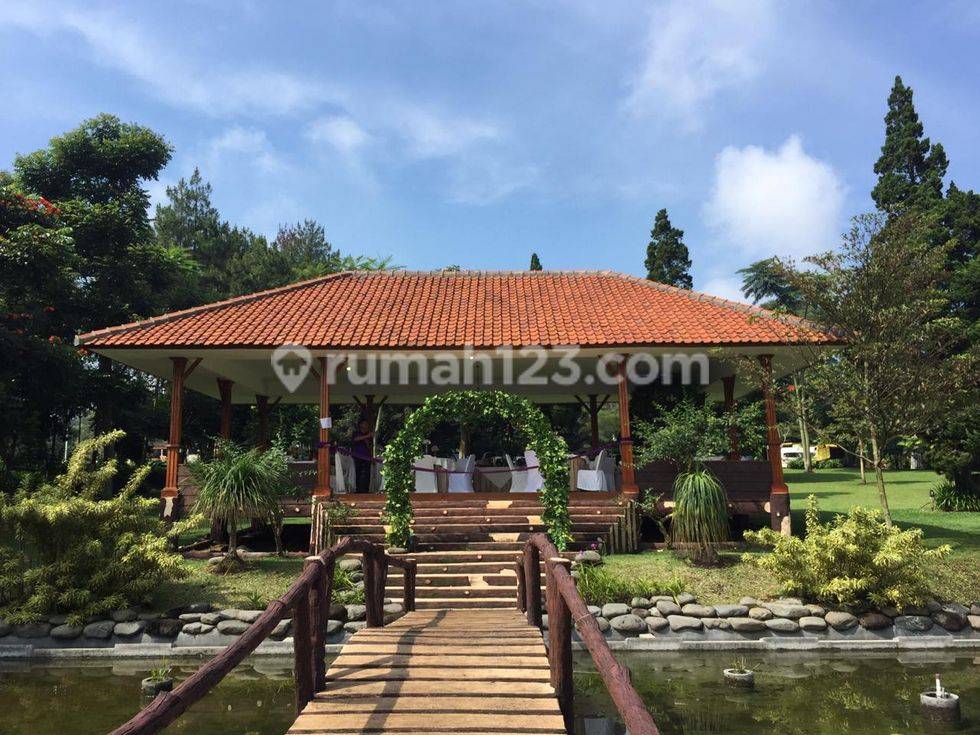 Rumah mewah di lembang 3