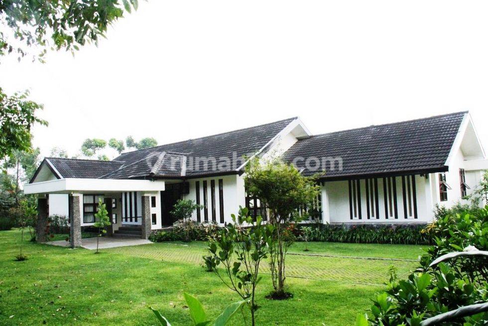 Rumah mewah di lembang 2