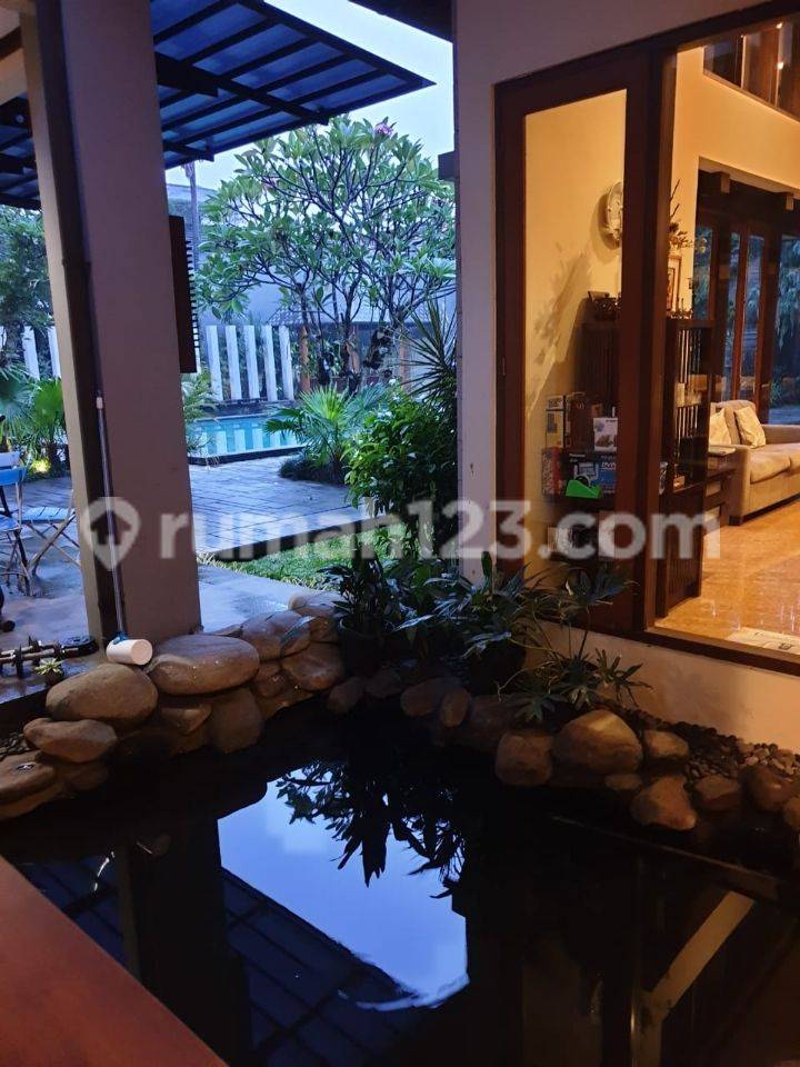 rumah villa mewah 5