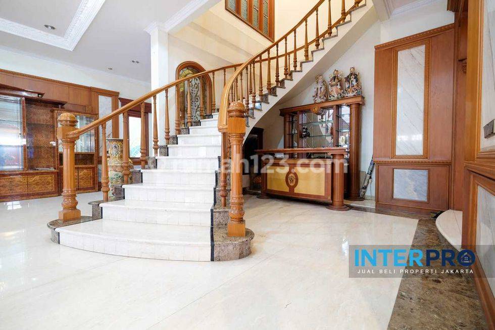 rumah mewah romawi jakbar 5