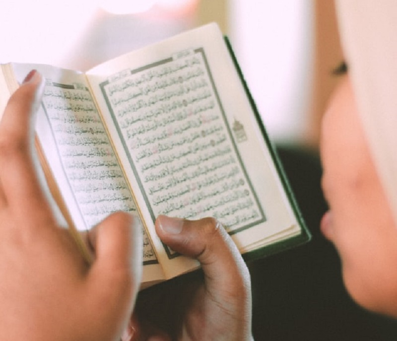 membaca alquran
