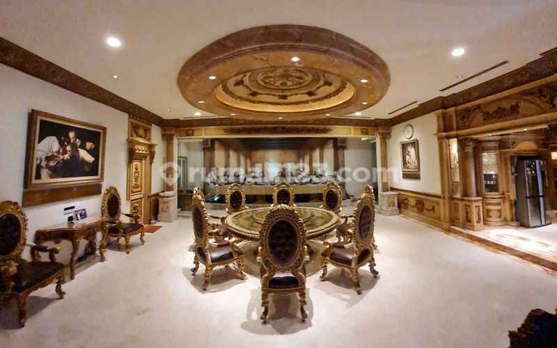 Rumah mewah di Kebon Jeruk (1)