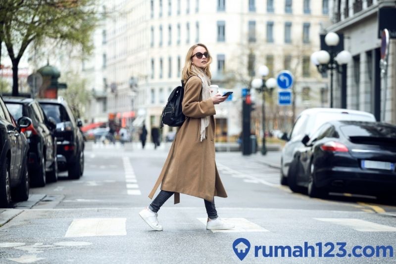 ciri ciri korban pelet jaran goyang dari cara jalan