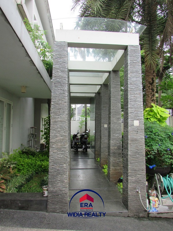 Rumah mewah para pejabat