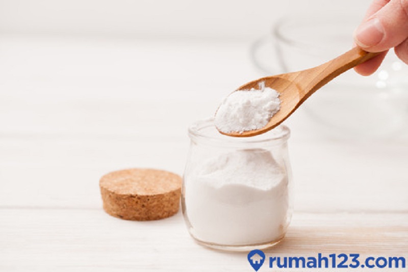 Cara menghilangkan bau pandan di rumah dengna baking soda