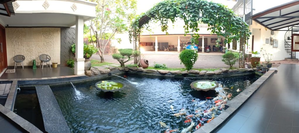 kolam ikan besar