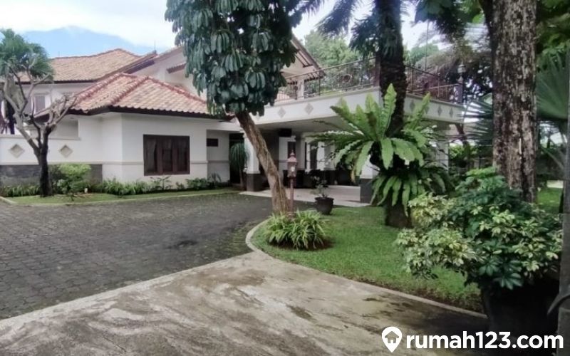 rumah mewah asri