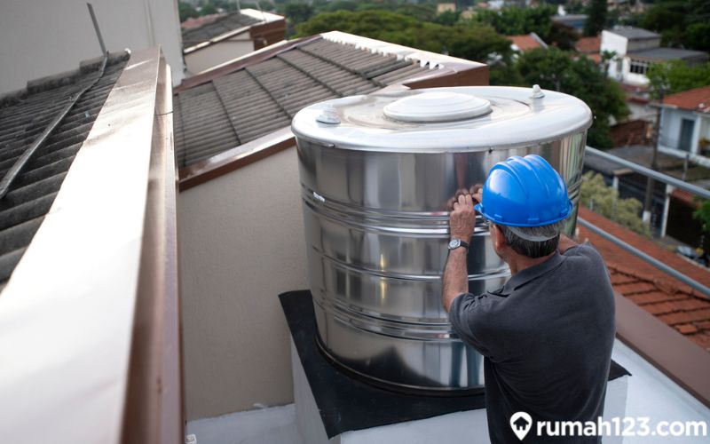 Cara Mengatasi Air Mampet dari Toren